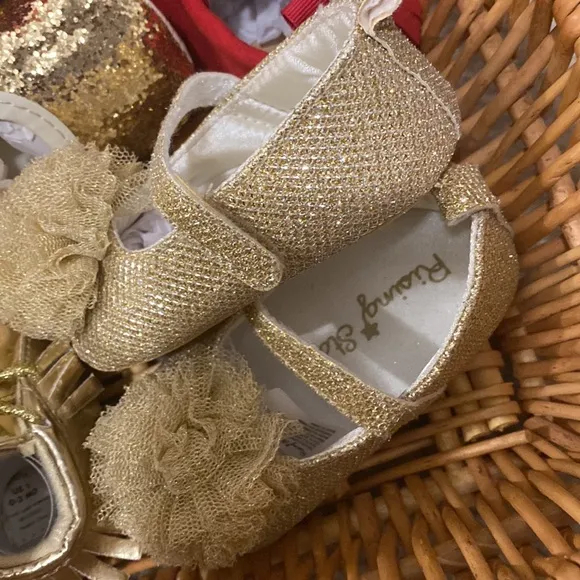 0-3M shoes (bundle of 10 brand new shoes)