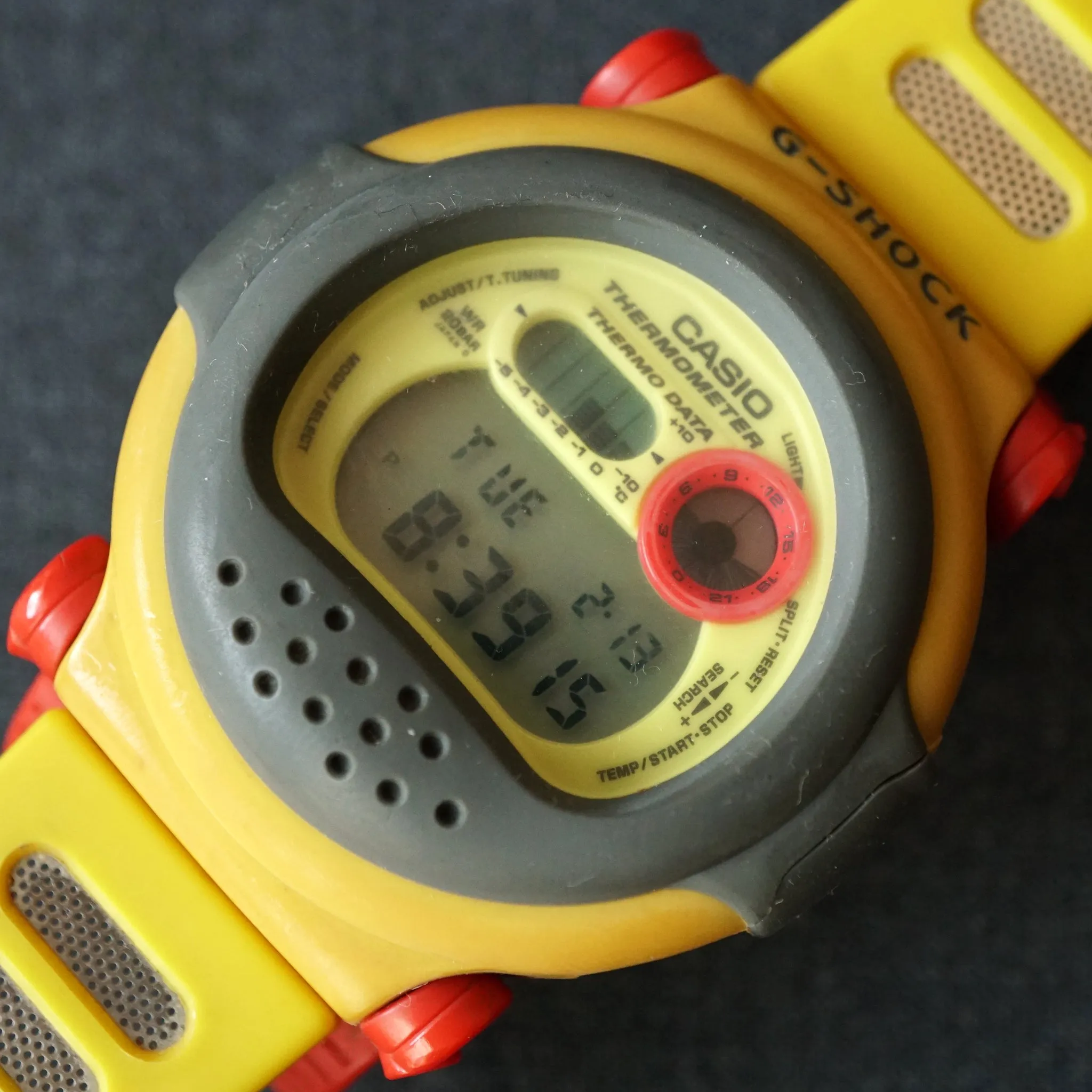 1994 VINTAGE CASIO G-SHOCK DW-001 ORIGINAL "YELLOW JASON"
