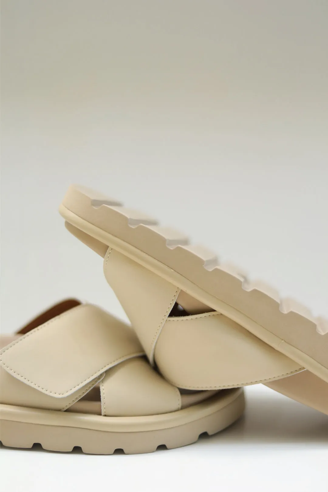 Connor Beige