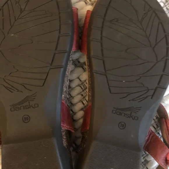 Dansko Rebekah Sandals, Burgundy Size 39
