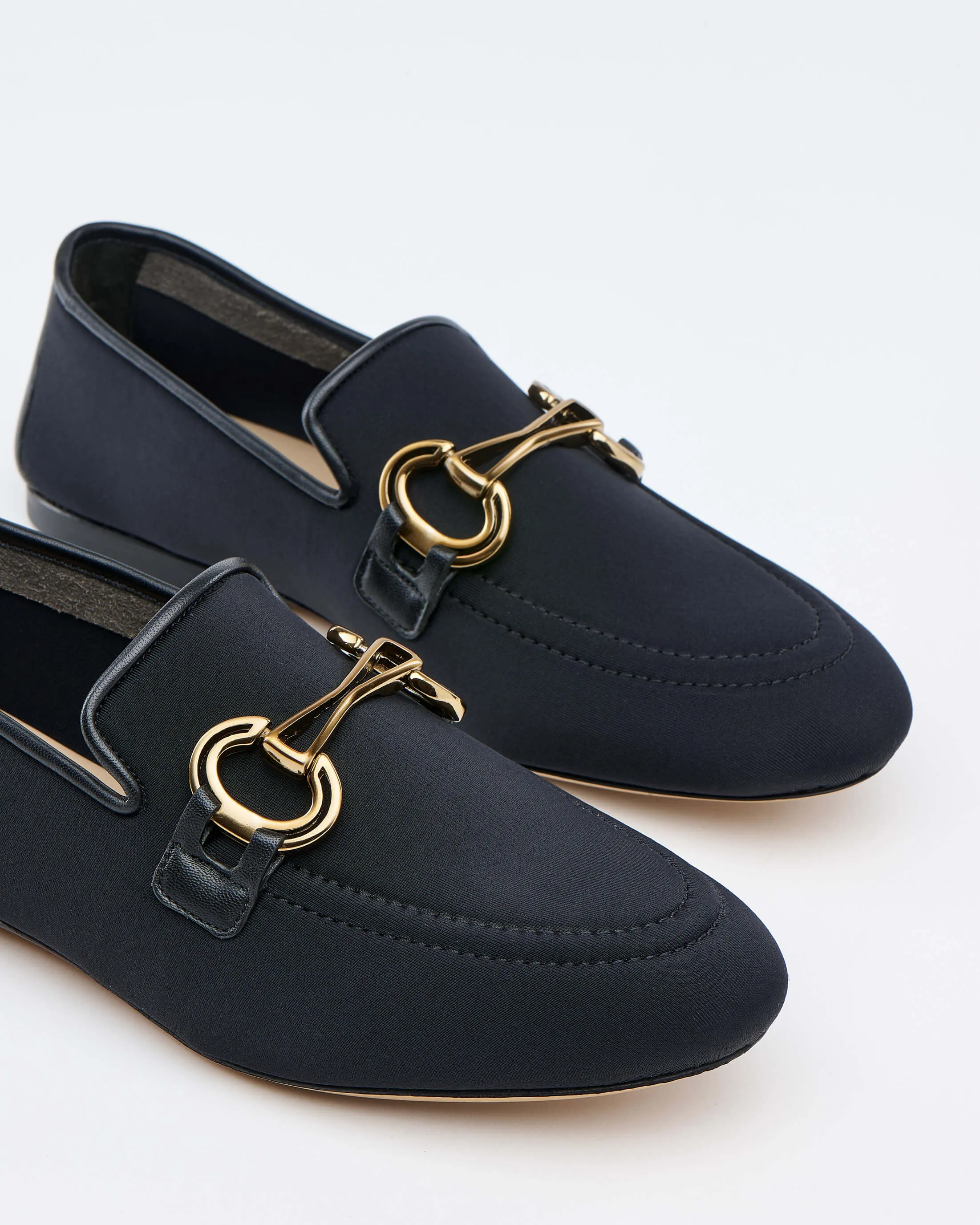 Dare Black