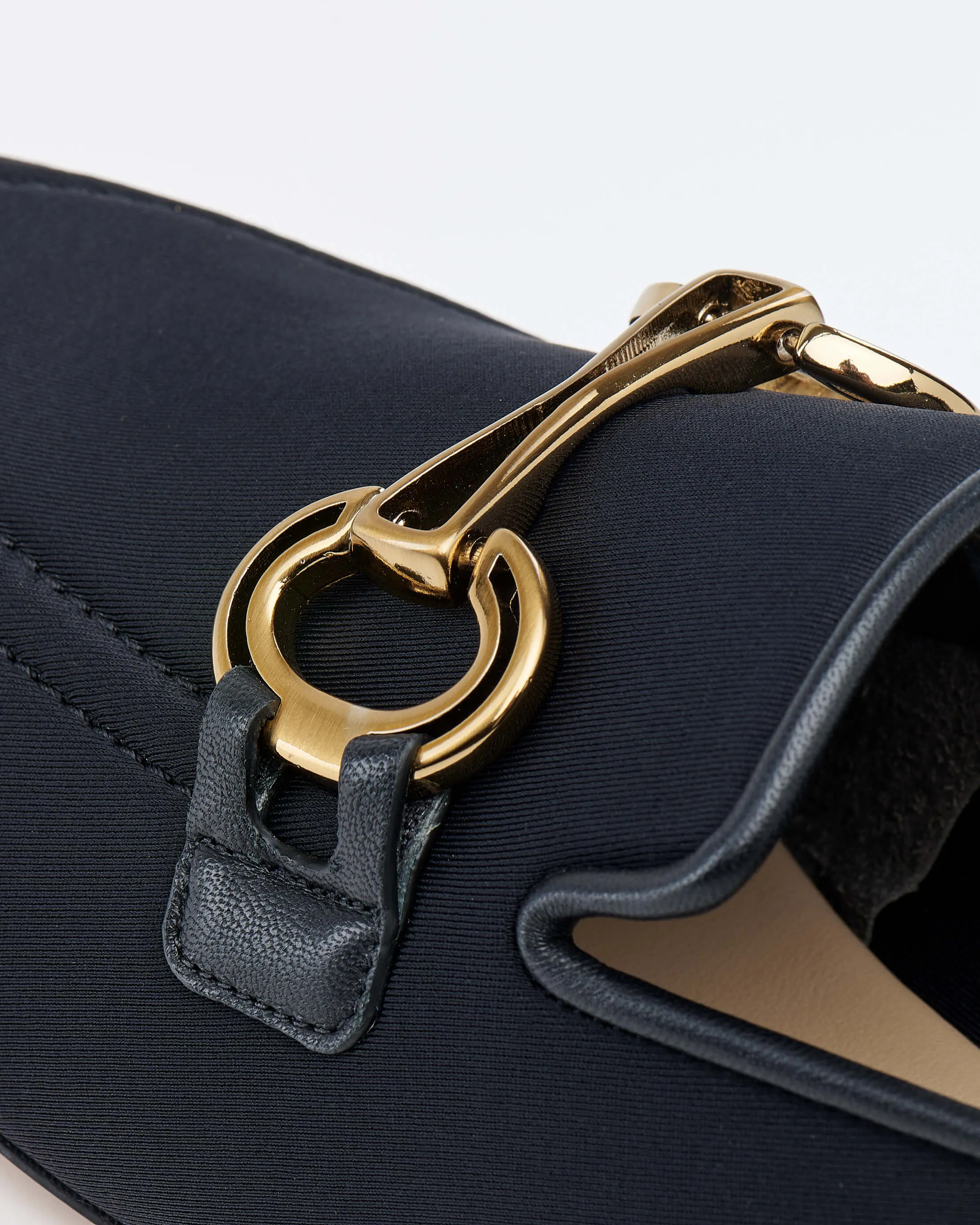 Dare Black