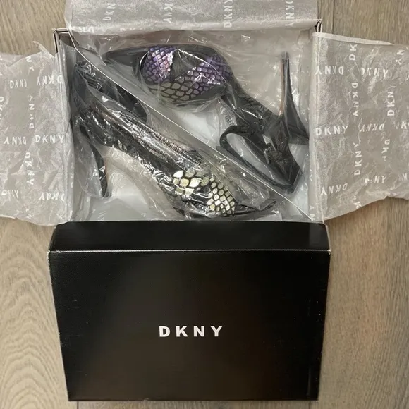 DKNY Ivy Leather Open Toe Ankle Strap Sandal