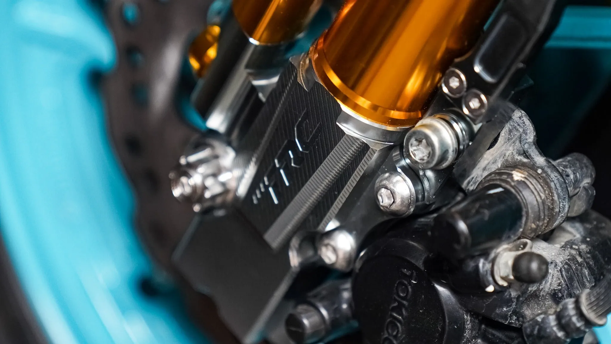 E - TRC S-TECH FRONT SHOCK CLICK / GENIO (GOLD)