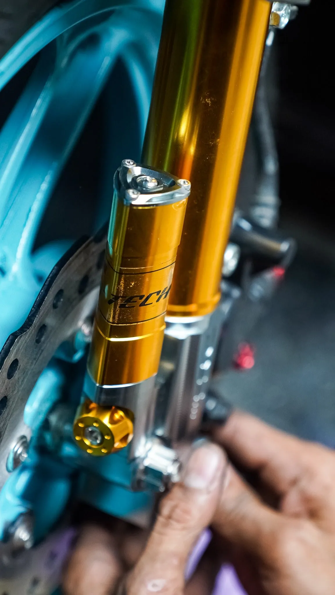E - TRC S-TECH FRONT SHOCK CLICK / GENIO (GOLD)