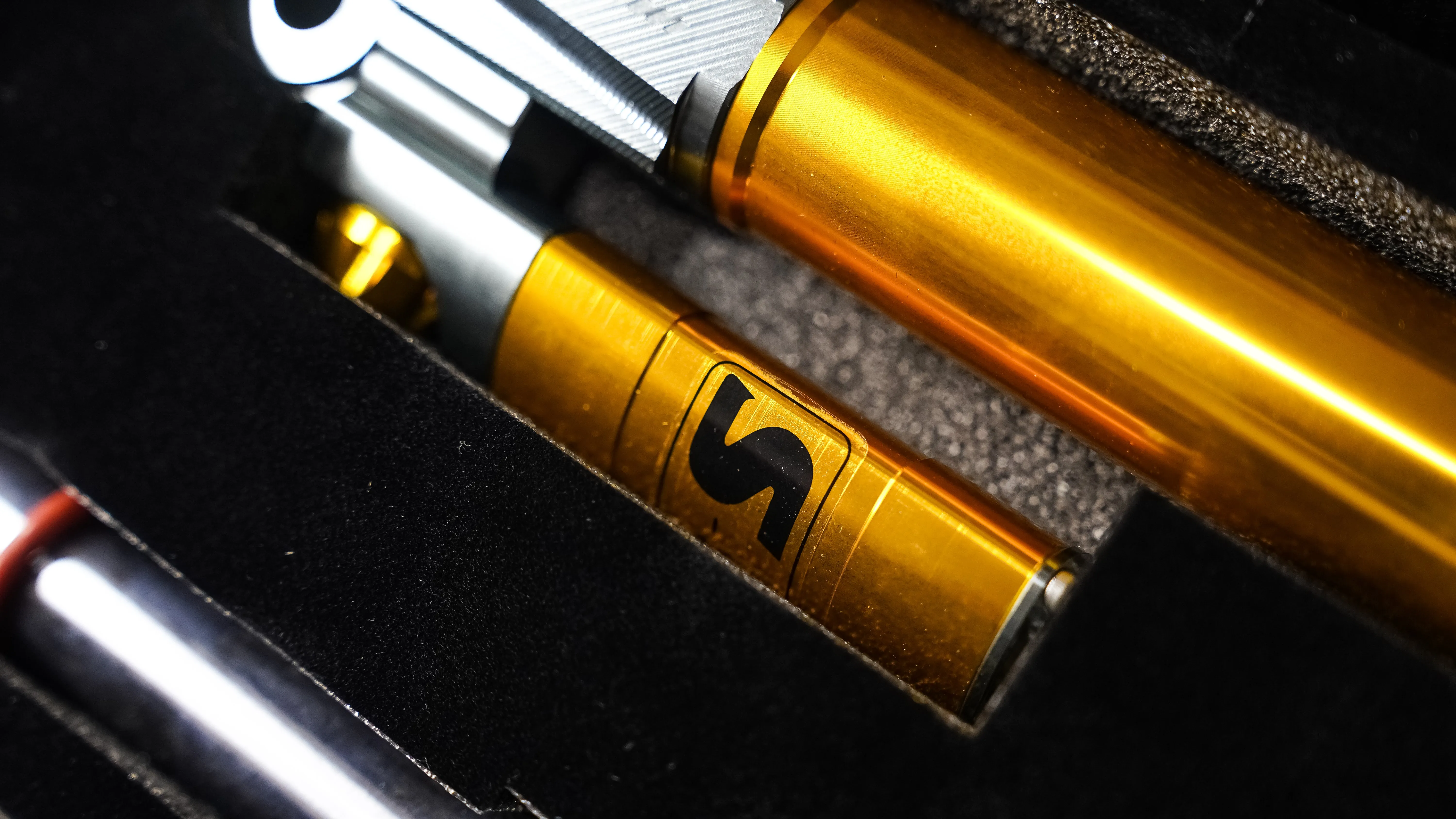 E - TRC S-TECH FRONT SHOCK CLICK / GENIO (GOLD)