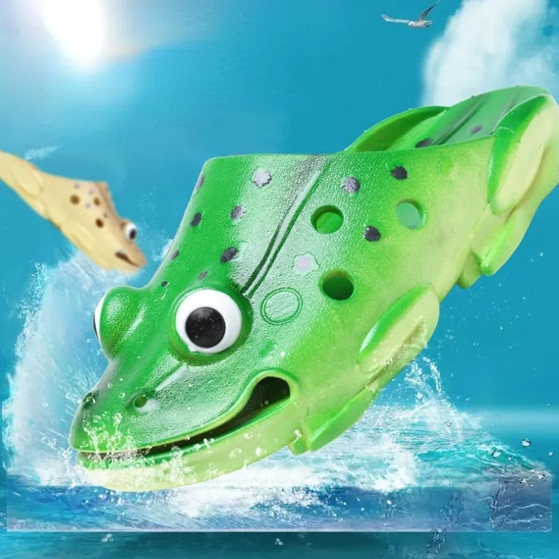 Frog Cartoon Summer Slippers: Family Beach Footwear