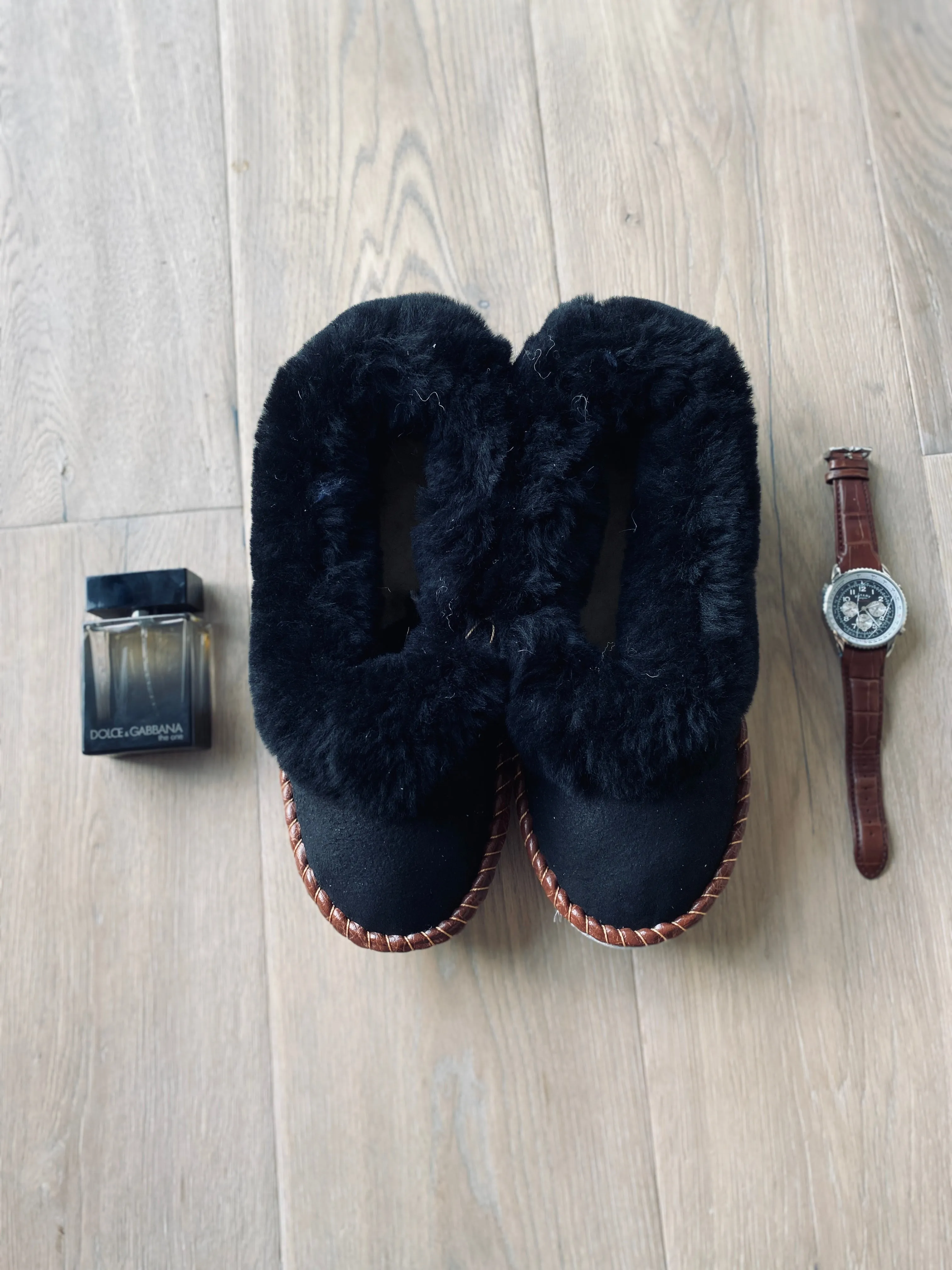 Mens Black Range Sheepskin Slippers Lucky Dip