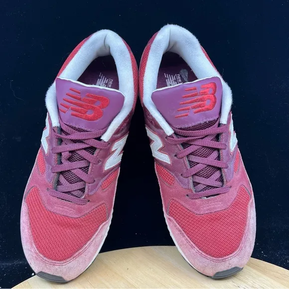 New balance Mens M530OXB red/white vintage look sneaker size 10