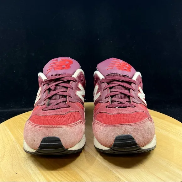 New balance Mens M530OXB red/white vintage look sneaker size 10