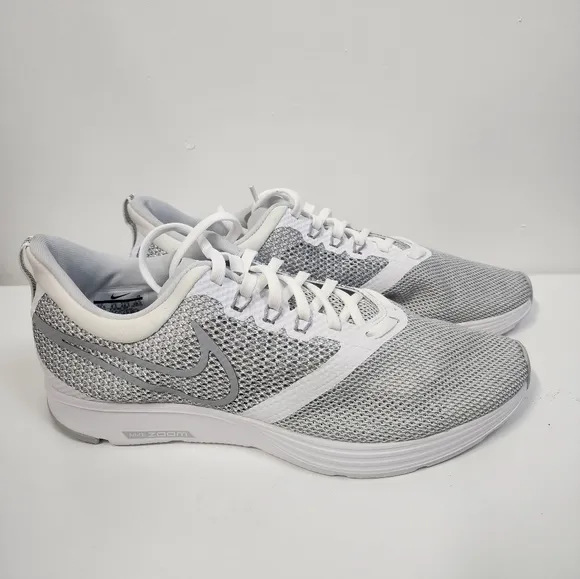 Nike Zoom Strike Wolf Grey Size 10.5 In Excellent condition. Not in box like new