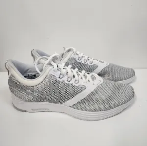 Nike Zoom Strike Wolf Grey Size 10.5 In Excellent condition. Not in box like new