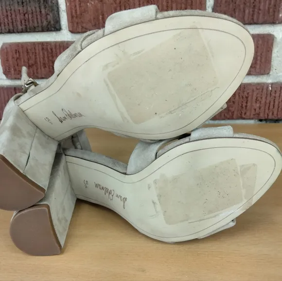 NWOT Sam Edelman Yandy Suede Block Heeled Sandals in Oatmeal