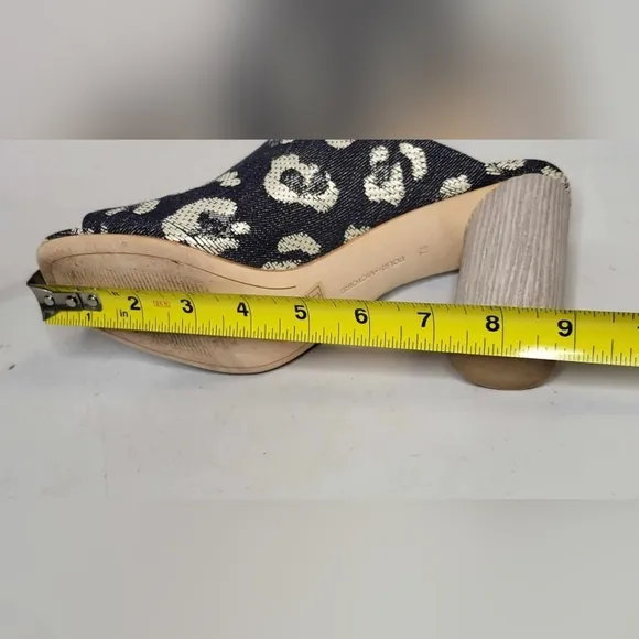 Pour La Victoire Women's Helena Mule Leopard Denim Sz 7.5 US