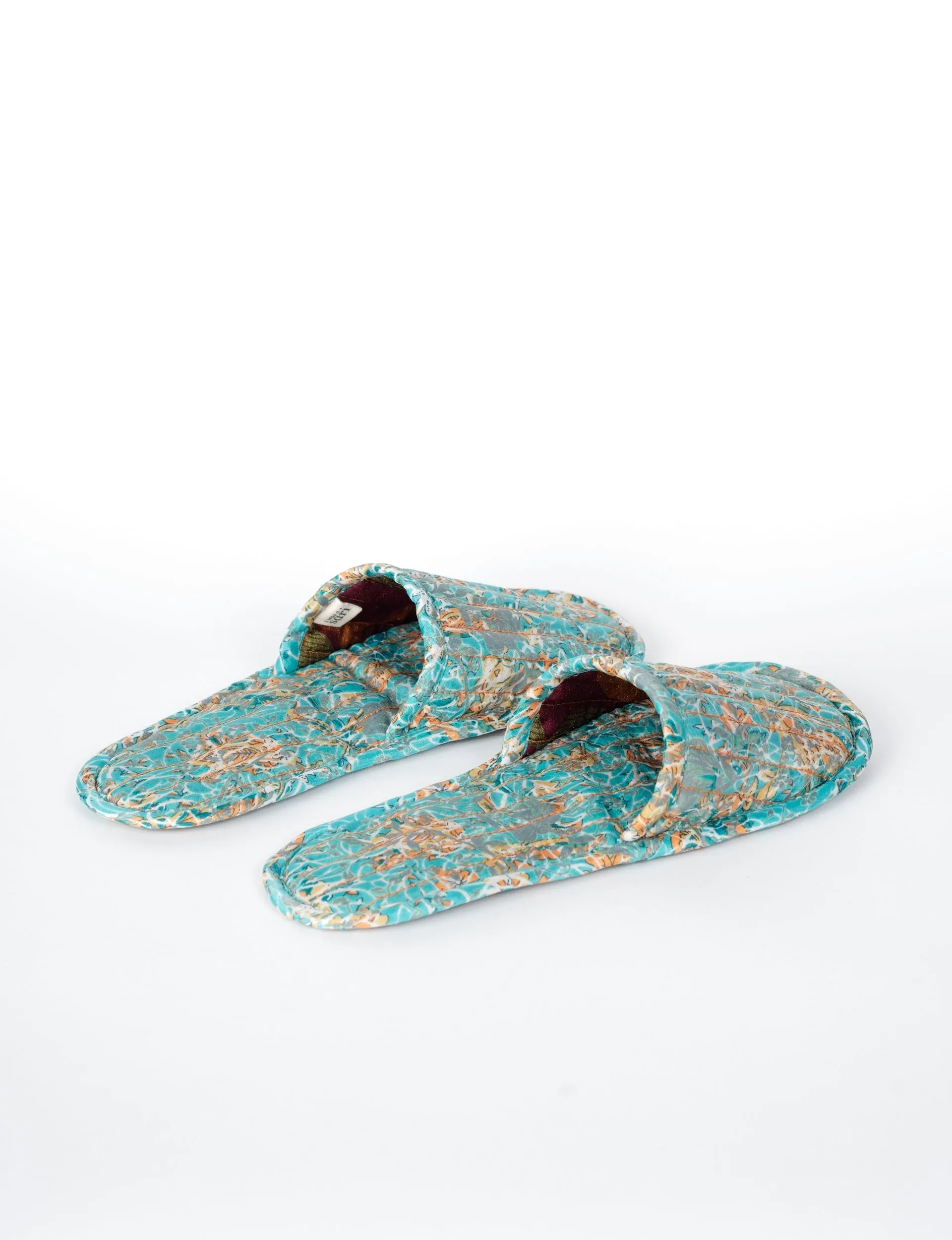 QUILTED SLIPPERS