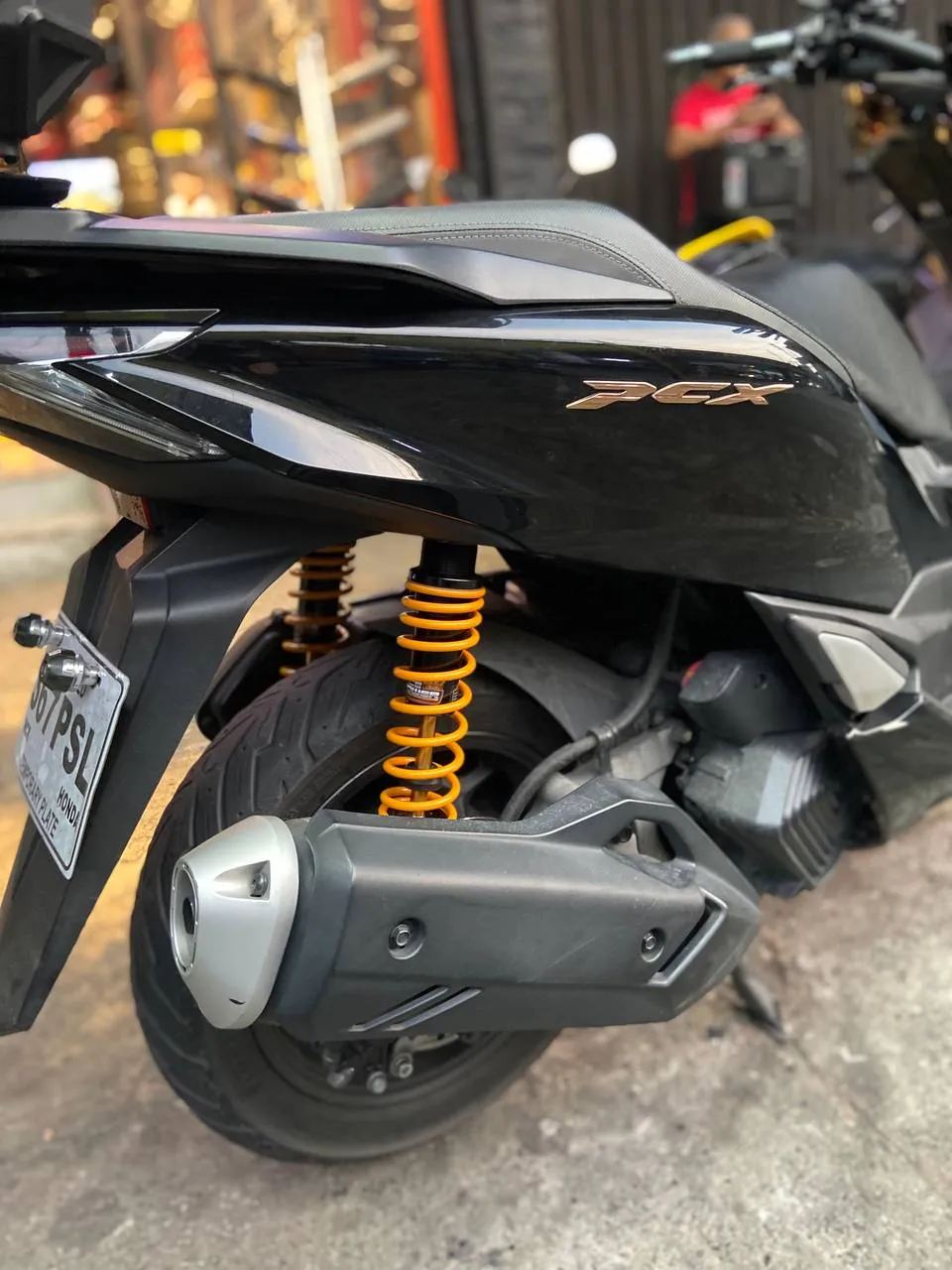 RACE POWER PREMIUM PCX (SILVER/YELLOW)