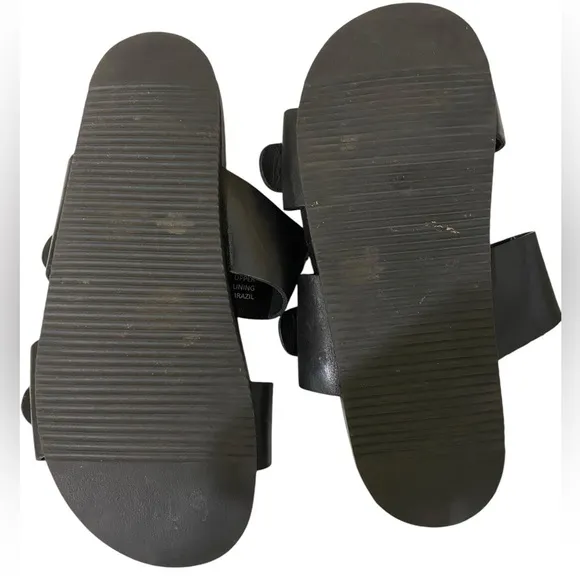 The Men’s Store Bloomingdale’s Devin Buckle Black Soft Leather Slid On Sandals