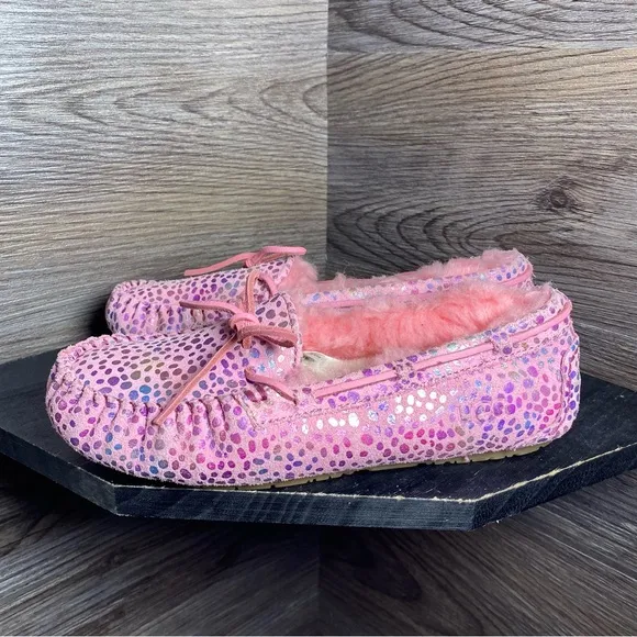 Ugg dakota spot metallic pink slippers
