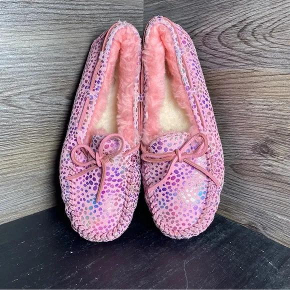 Ugg dakota spot metallic pink slippers