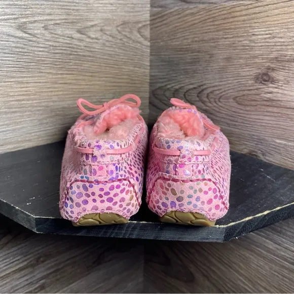 Ugg dakota spot metallic pink slippers