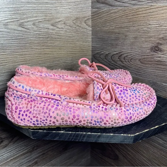 Ugg dakota spot metallic pink slippers