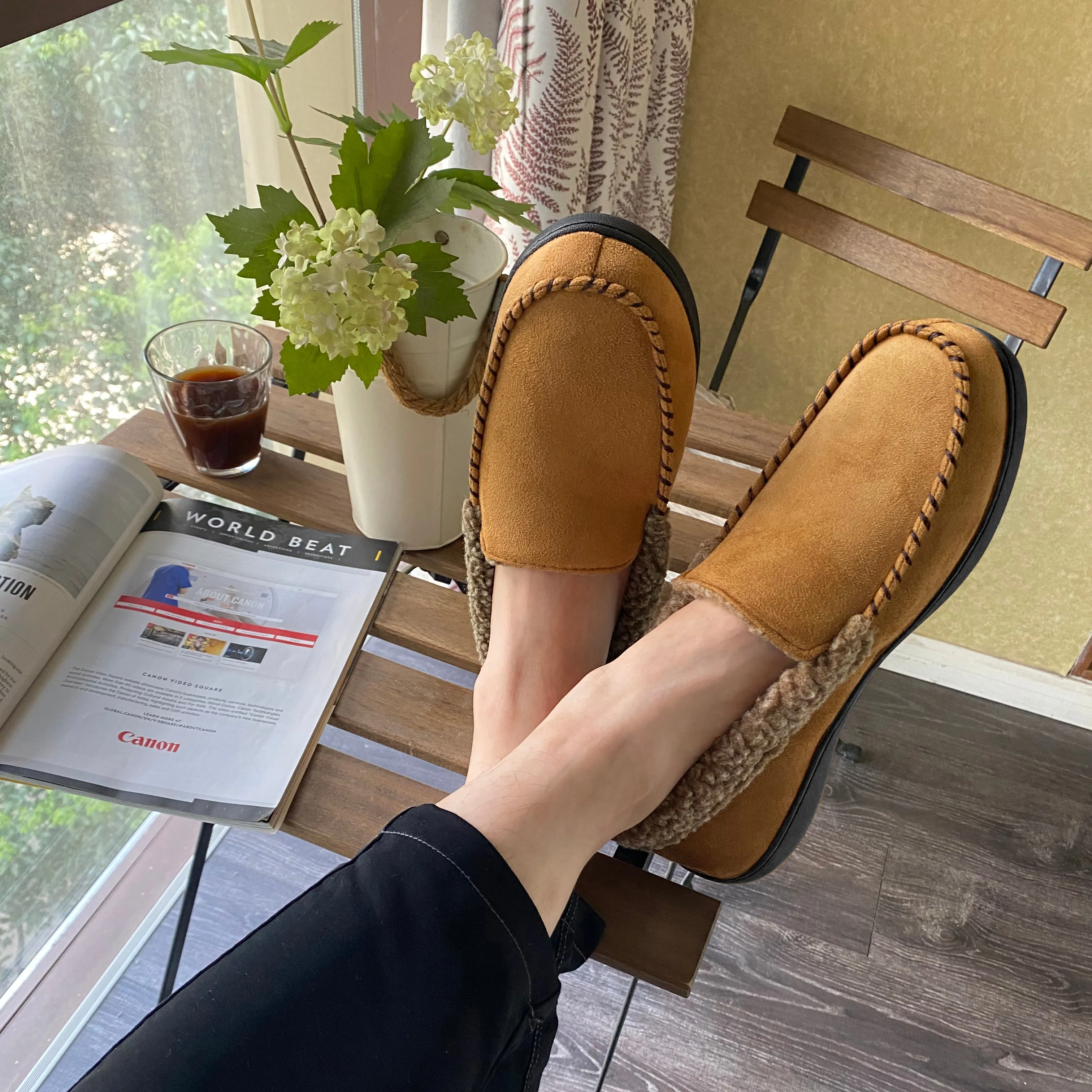 VONMAY Men's Moccasin Slippers Fuzzy House Shoes  Memory Foam
