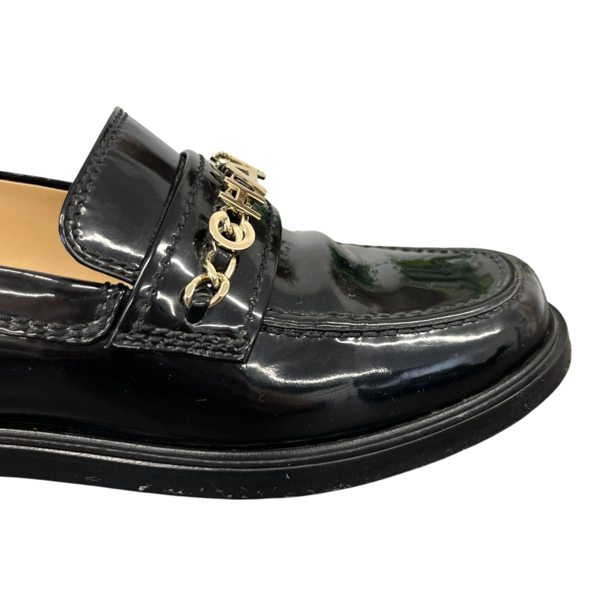 Women's Chain Logo Detail Loafers Black Size EU 38.5 / UK 5.5