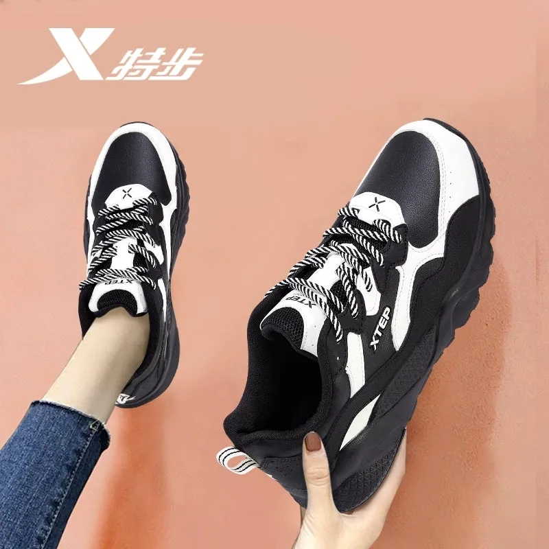 Xtep Women's Shoes 2023 Leather Waterproof Sneaker Women's Autumn Junior High School Students Lightweight Soft Sole Running Shoes Travel Shoes